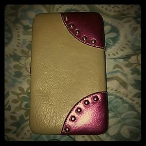 Wallet colors Grey and plum.